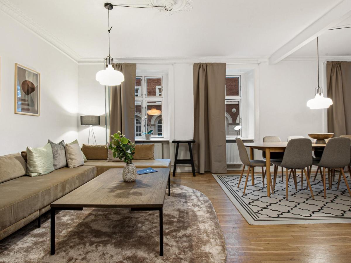 Sanders Stage - Enchanting Four-Bedroom Apartment Near Nyhavn København Eksteriør billede