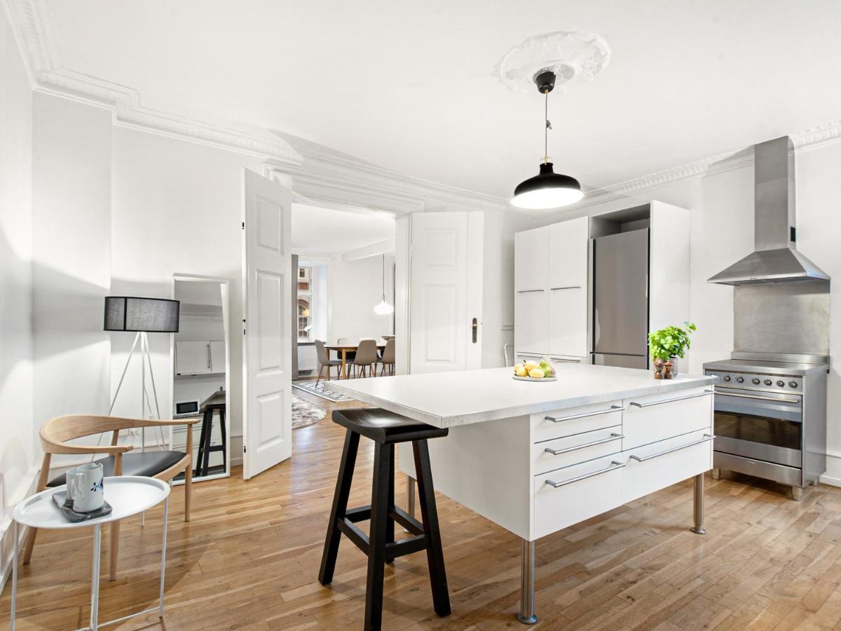 Sanders Stage - Enchanting Four-Bedroom Apartment Near Nyhavn København Eksteriør billede